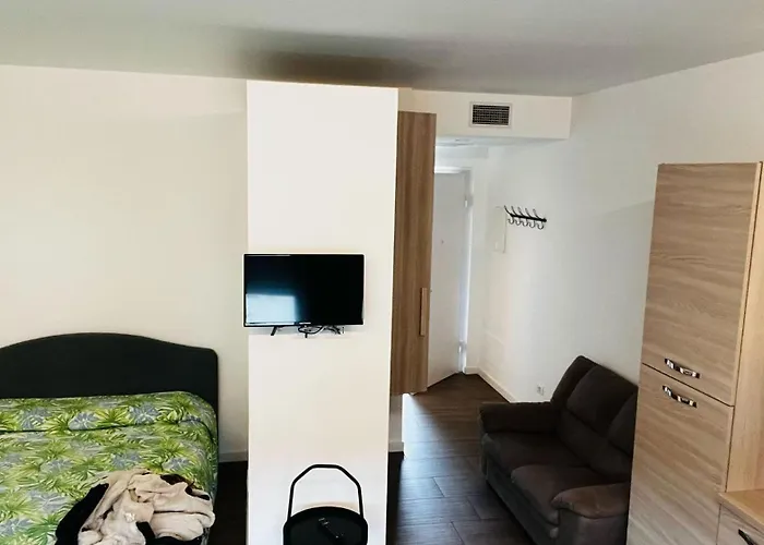 White House 4 * Μπρέσια